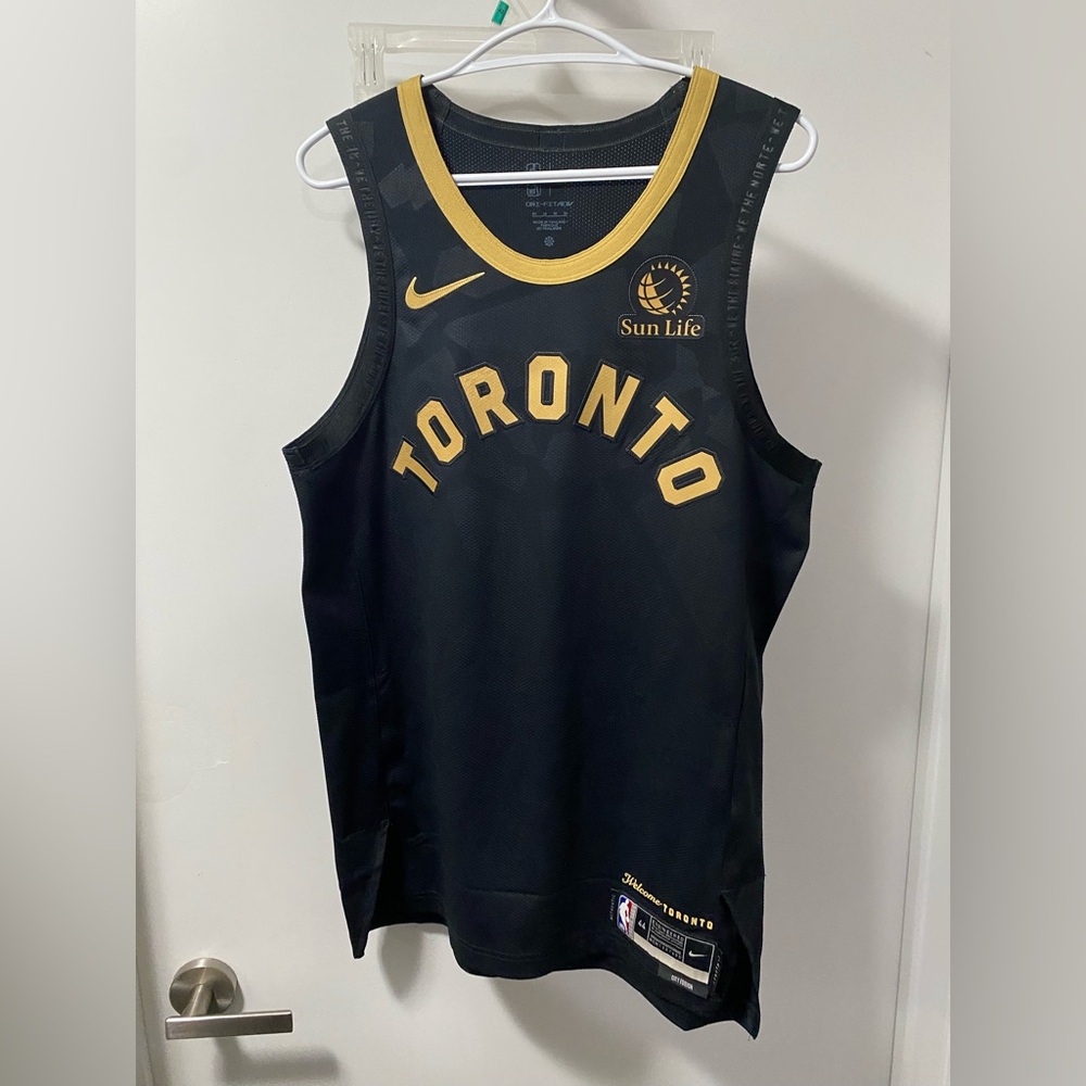 Nike Toronto Raptors Black City Edition Authentic Jersey sz Medium